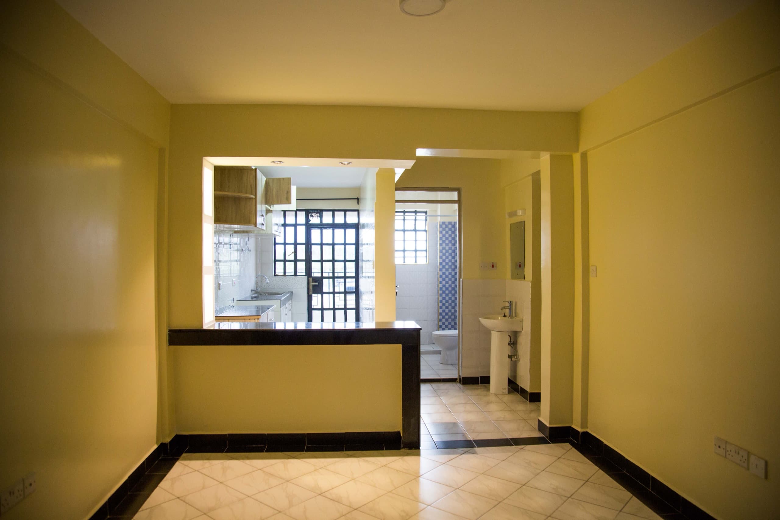 Milans by KCiti, living & dining